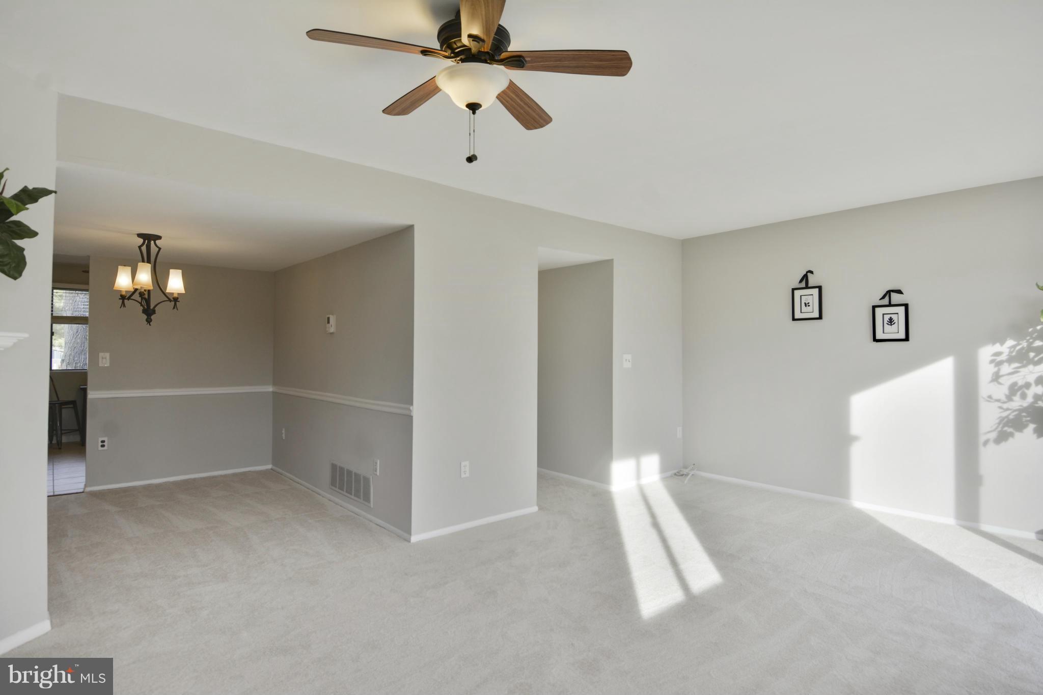 WHISPERING WOODS - Residential