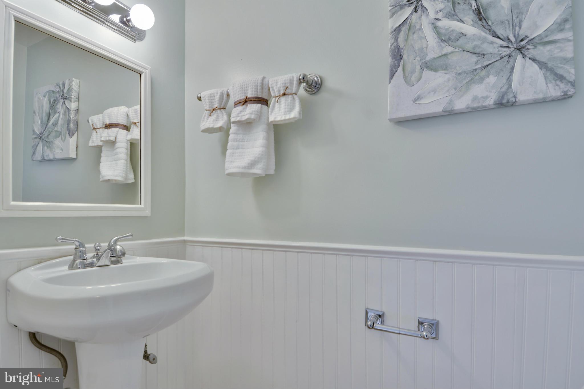 WHISPERING WOODS - Residential