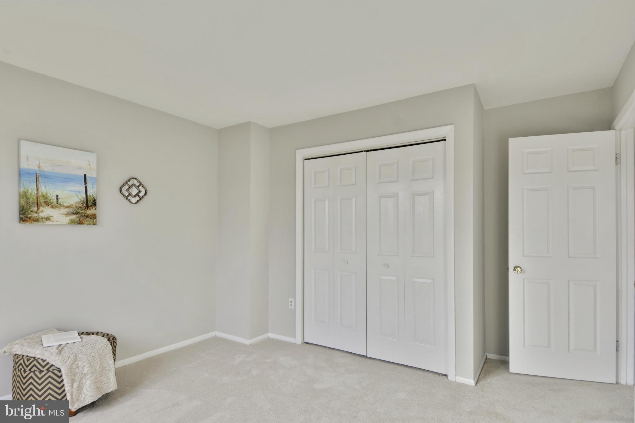 WHISPERING WOODS - Residential