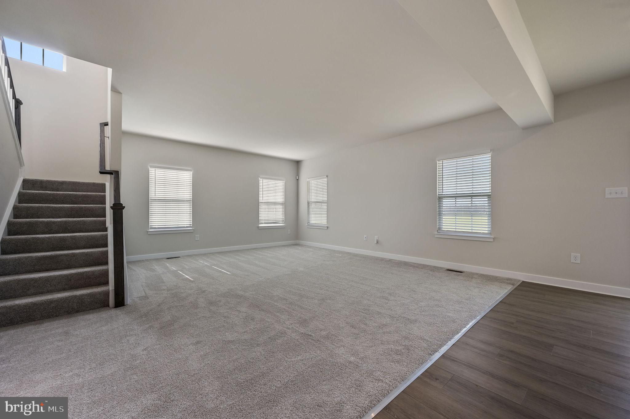 HIDDEN BROOK - Residential