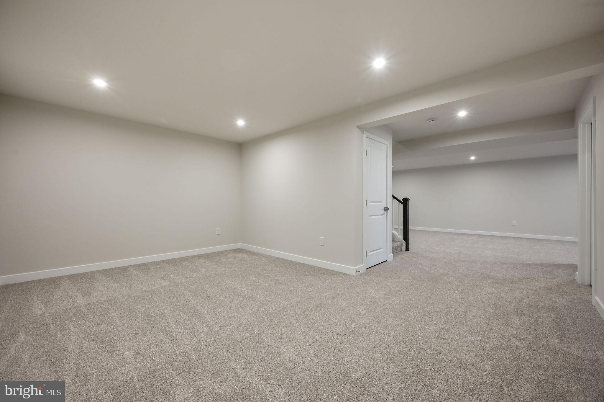 HIDDEN BROOK - Residential