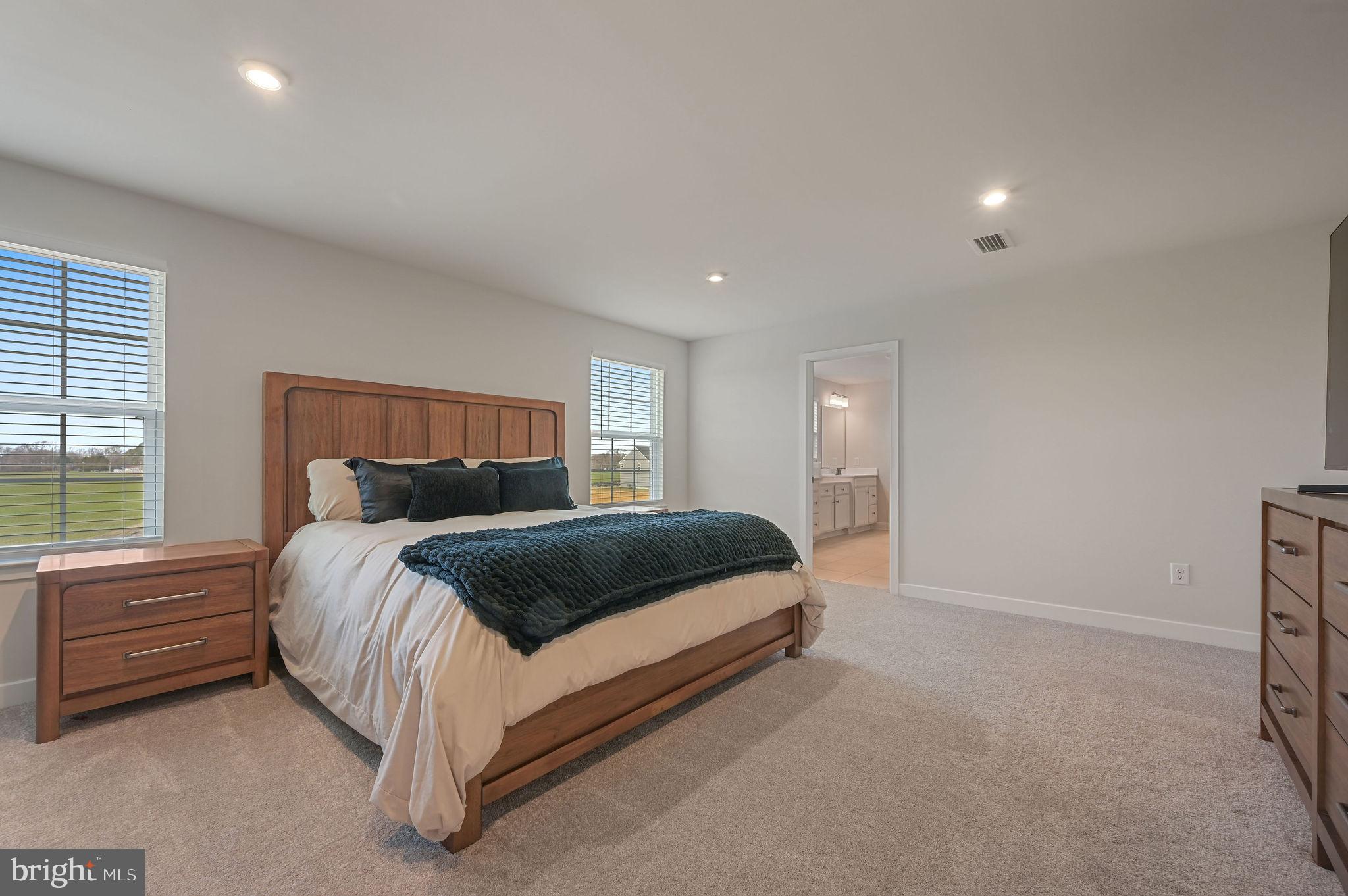 HIDDEN BROOK - Residential