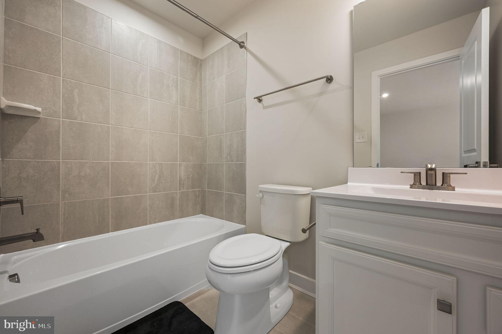 HIDDEN BROOK - Residential