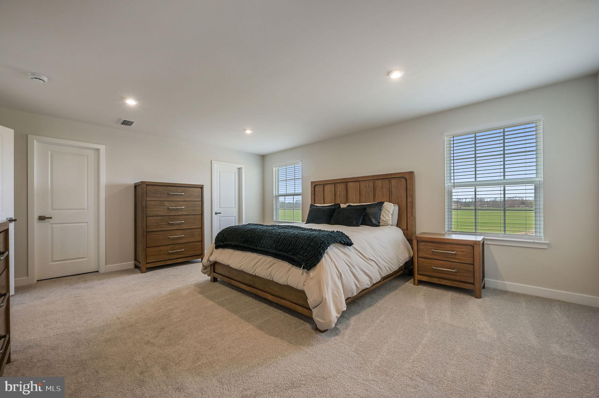 HIDDEN BROOK - Residential