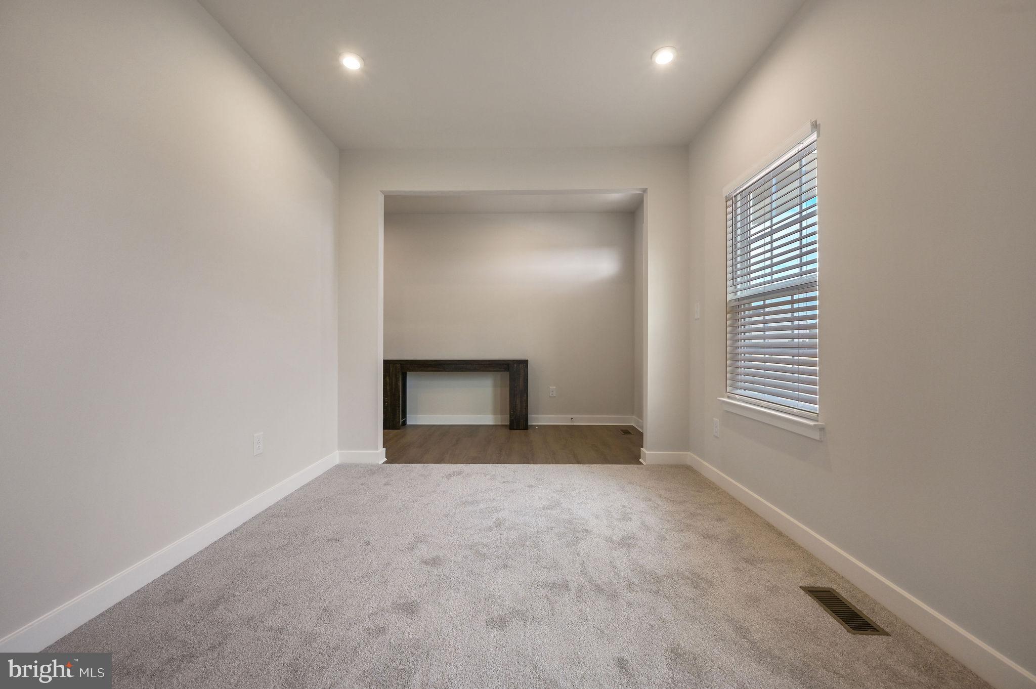 HIDDEN BROOK - Residential