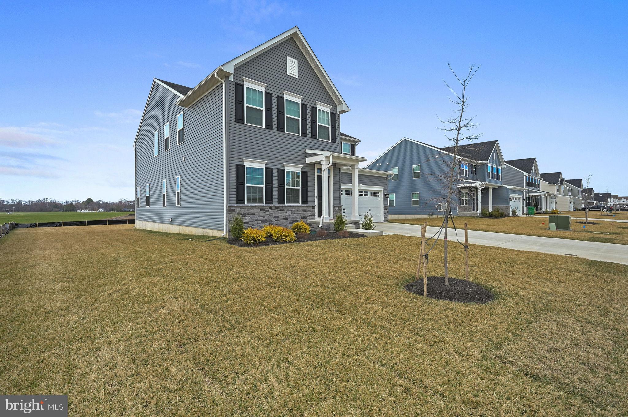 200 CHARLESTON CIRCLE