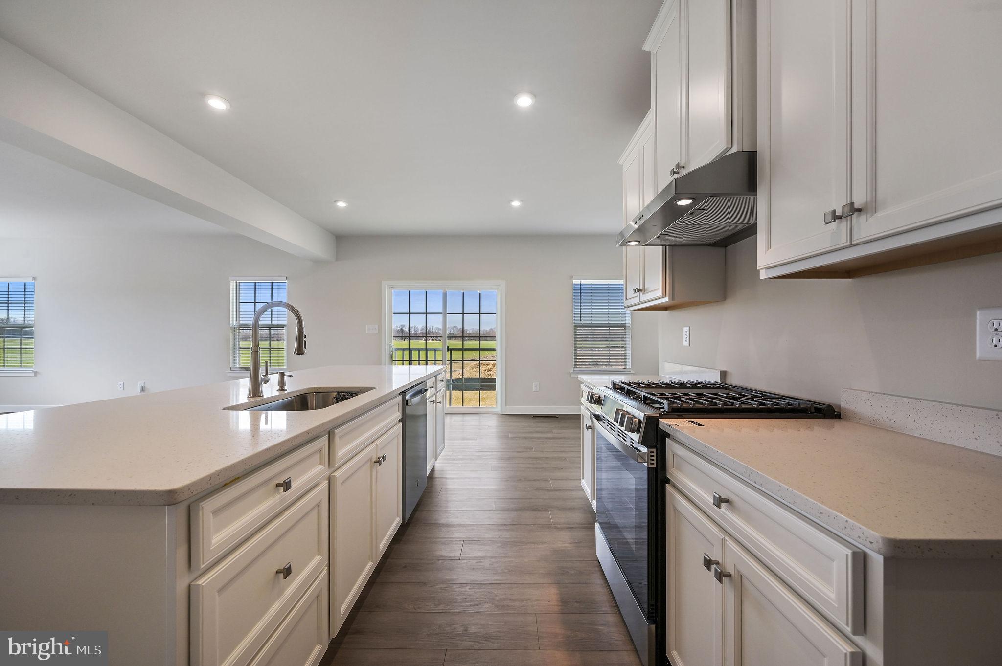 HIDDEN BROOK - Residential