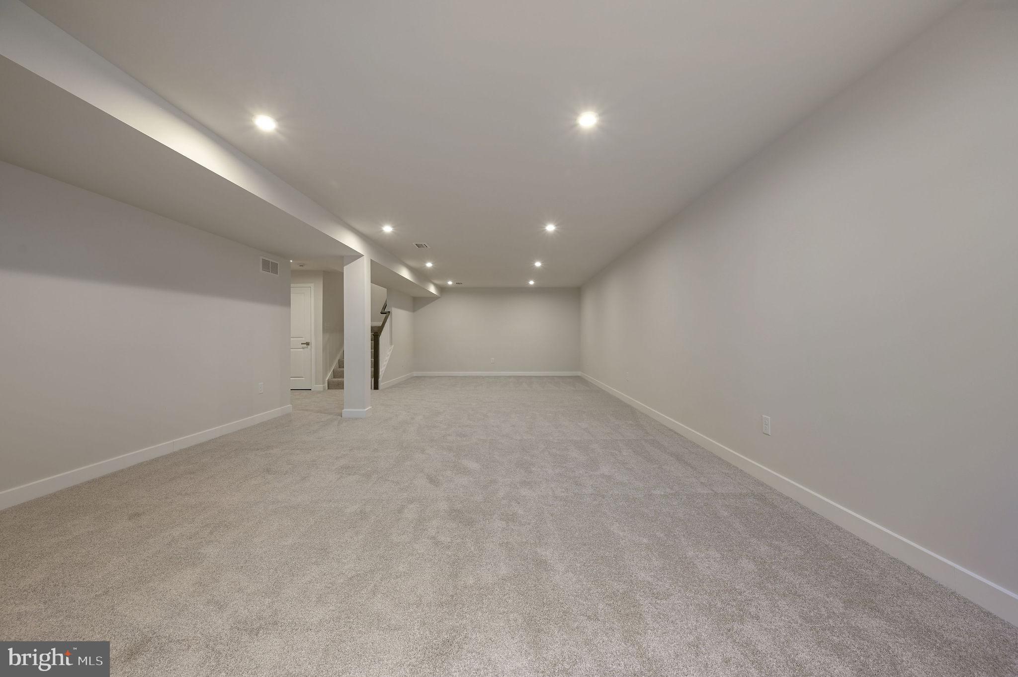 HIDDEN BROOK - Residential