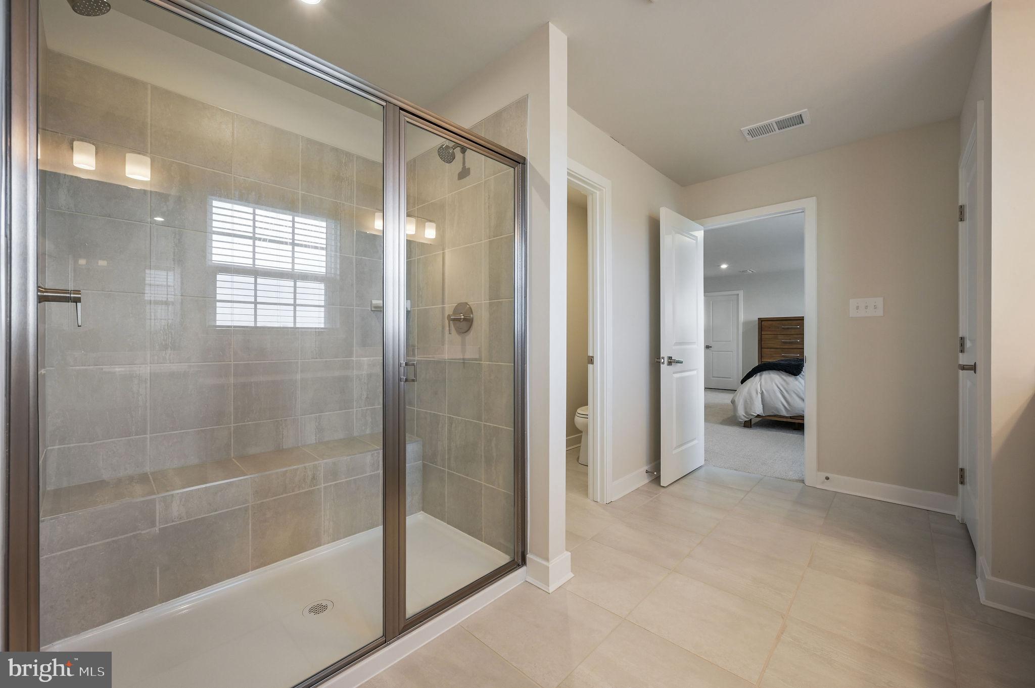 HIDDEN BROOK - Residential