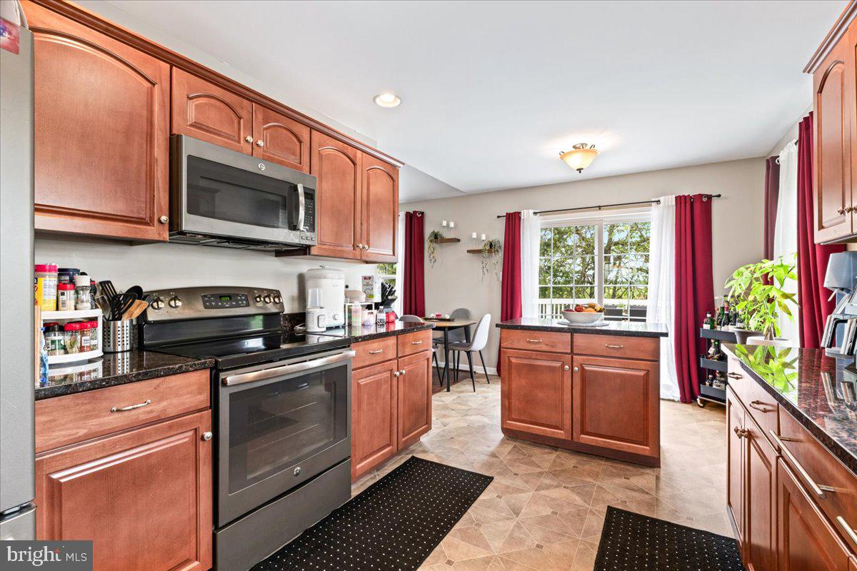 NOTTINGHAM MEADOWS - Residential