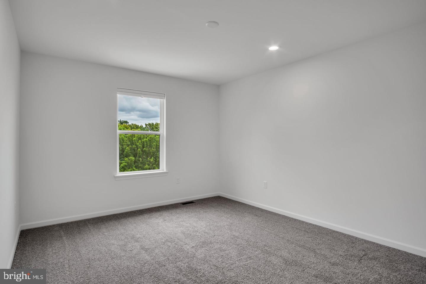 AUTUMN CHASE - Residential