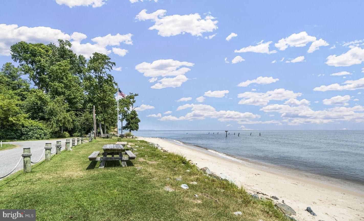 THE WILLOWS - Residential