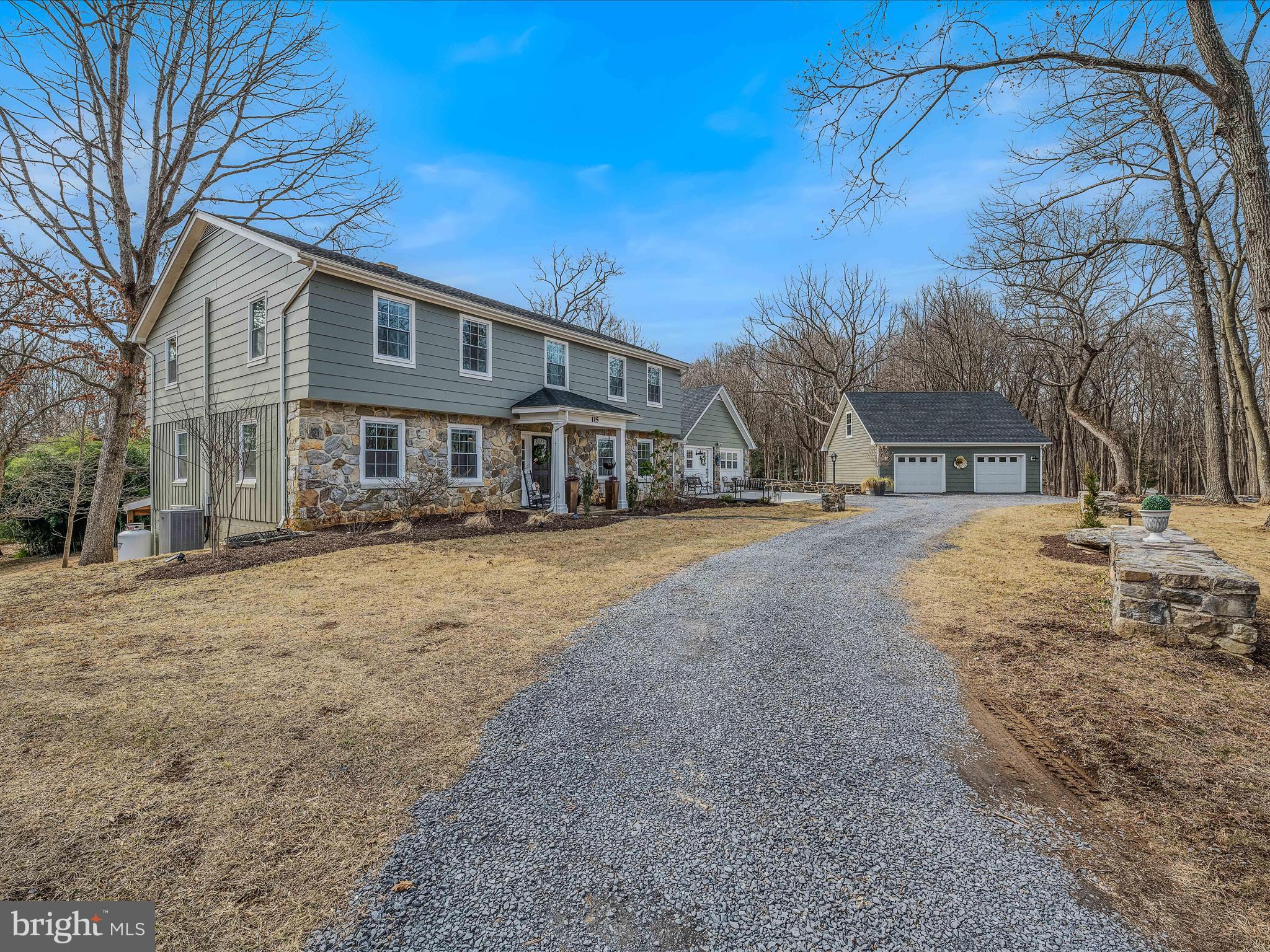 115 WINDWARD LANE