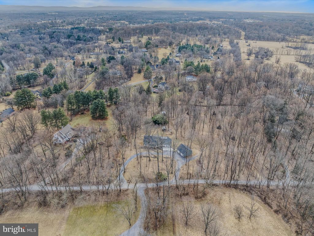 listing image 114