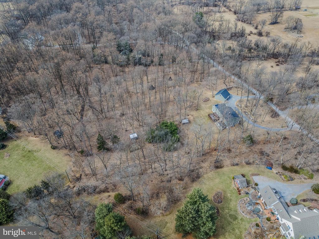 listing image 116