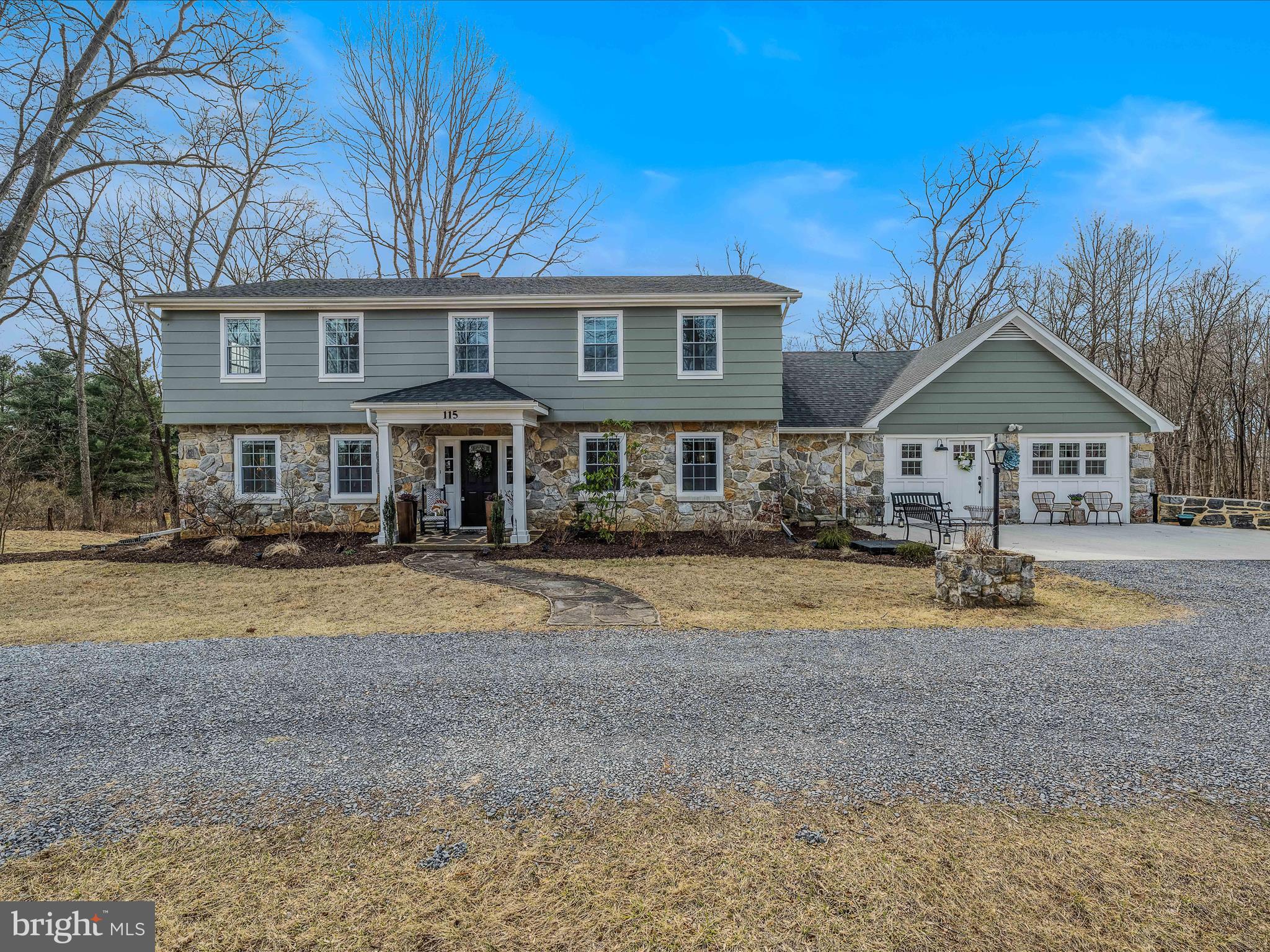 115 WINDWARD LANE
