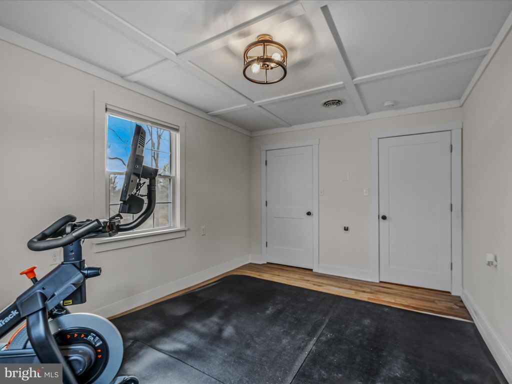 listing image 63