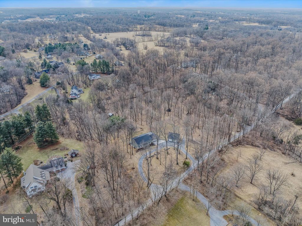 listing image 115