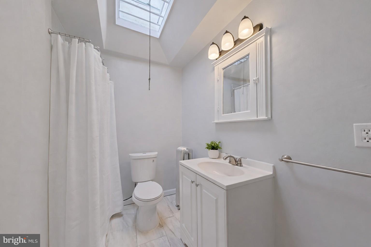 WEST OAK LANE - Residential