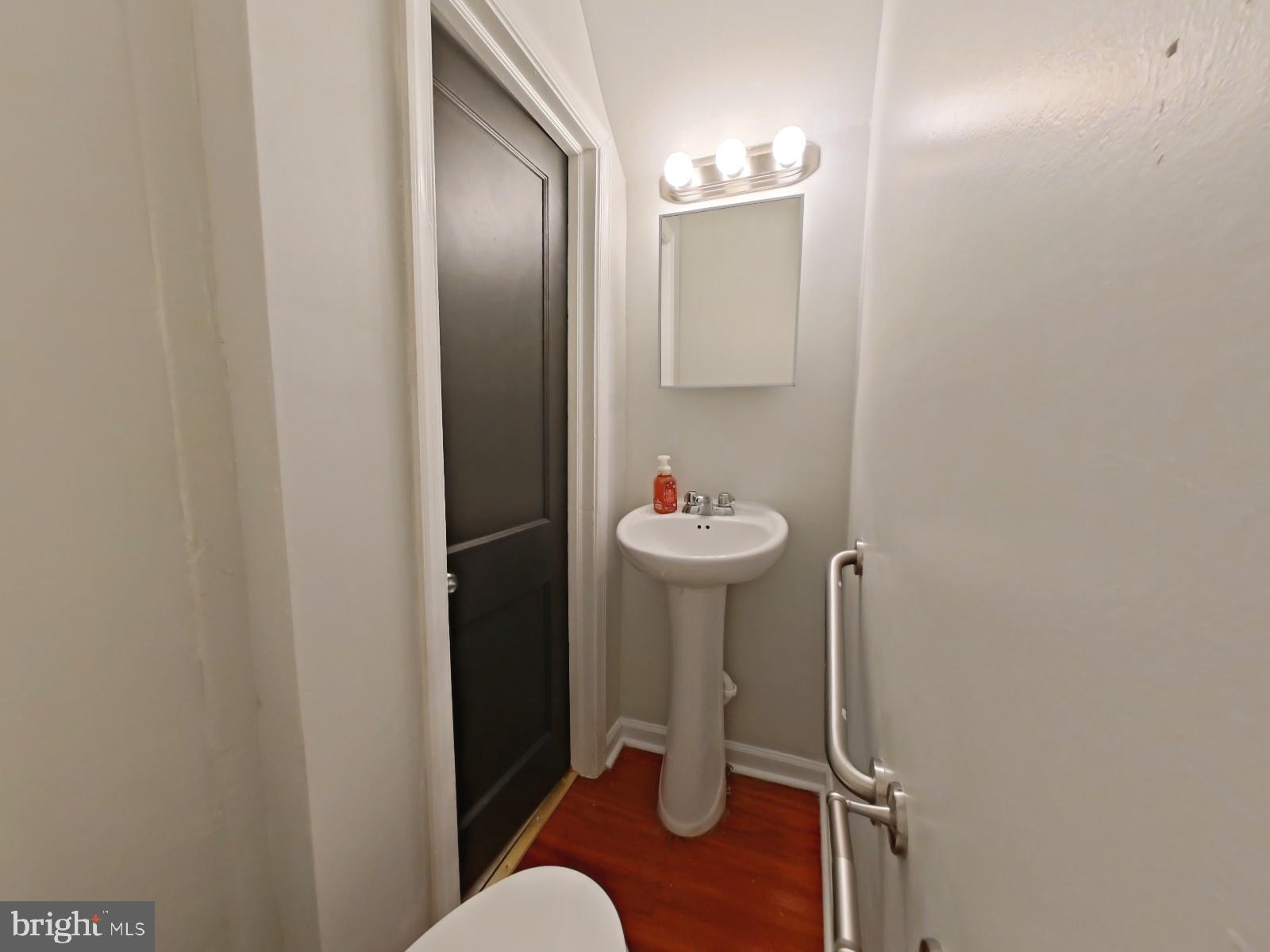 WEST OAK LANE - Residential