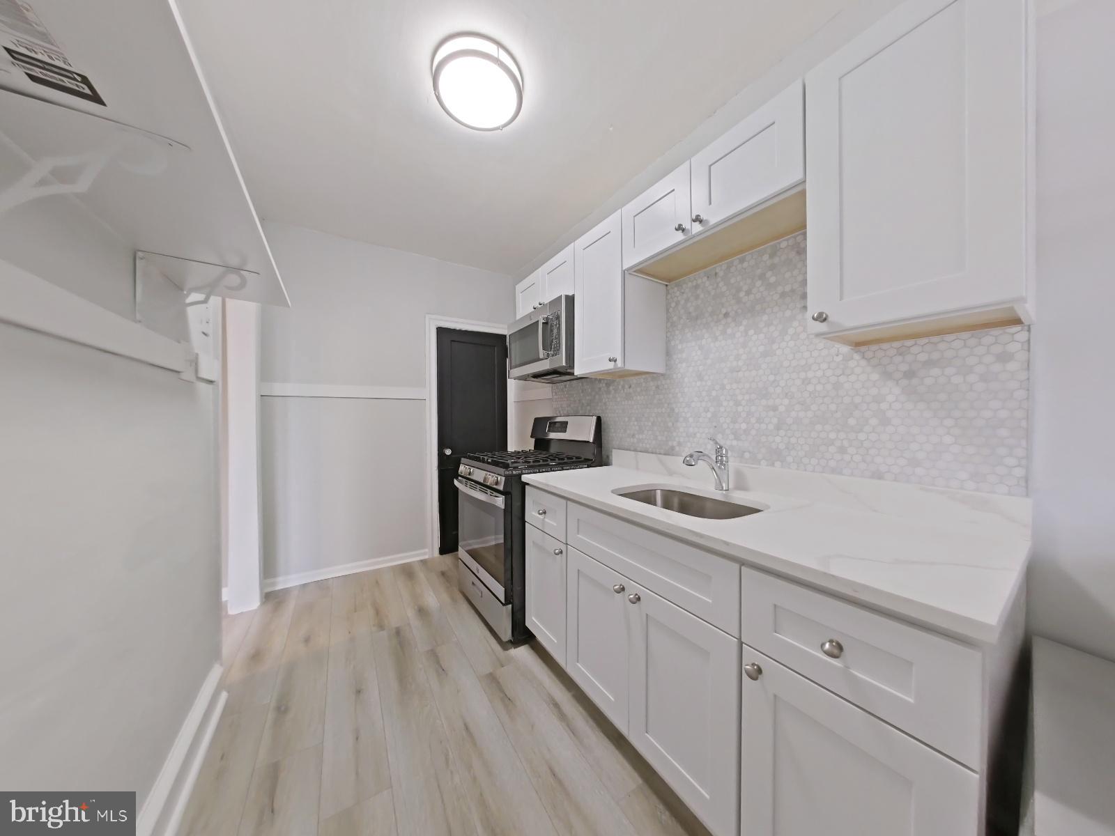 WEST OAK LANE - Residential