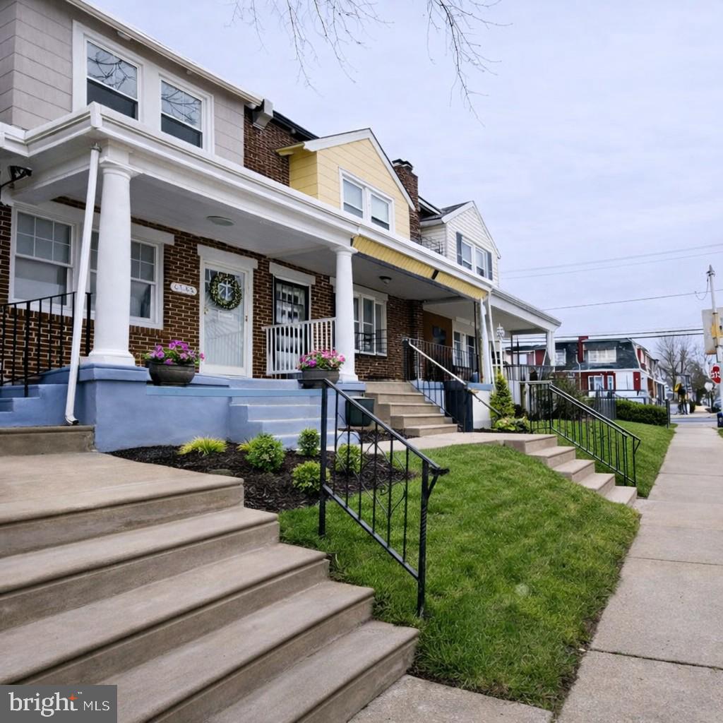 WEST OAK LANE - Residential