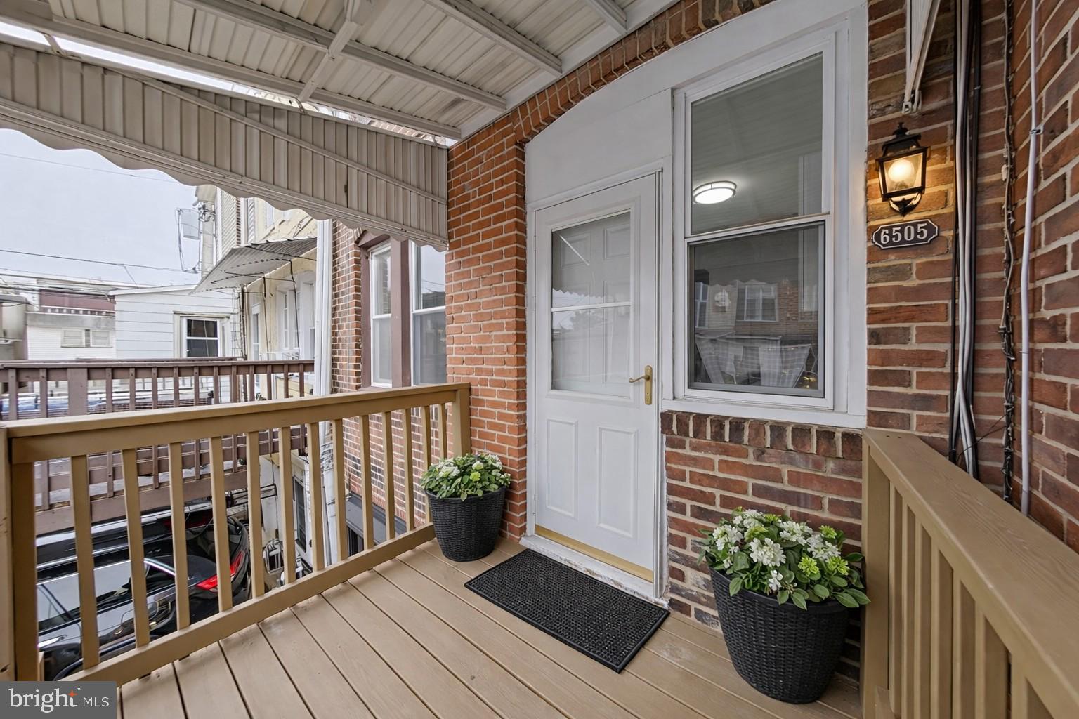 WEST OAK LANE - Residential