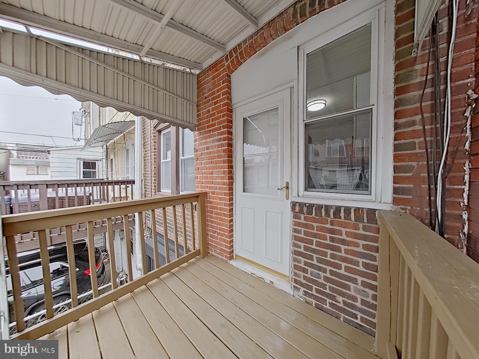 WEST OAK LANE - Residential