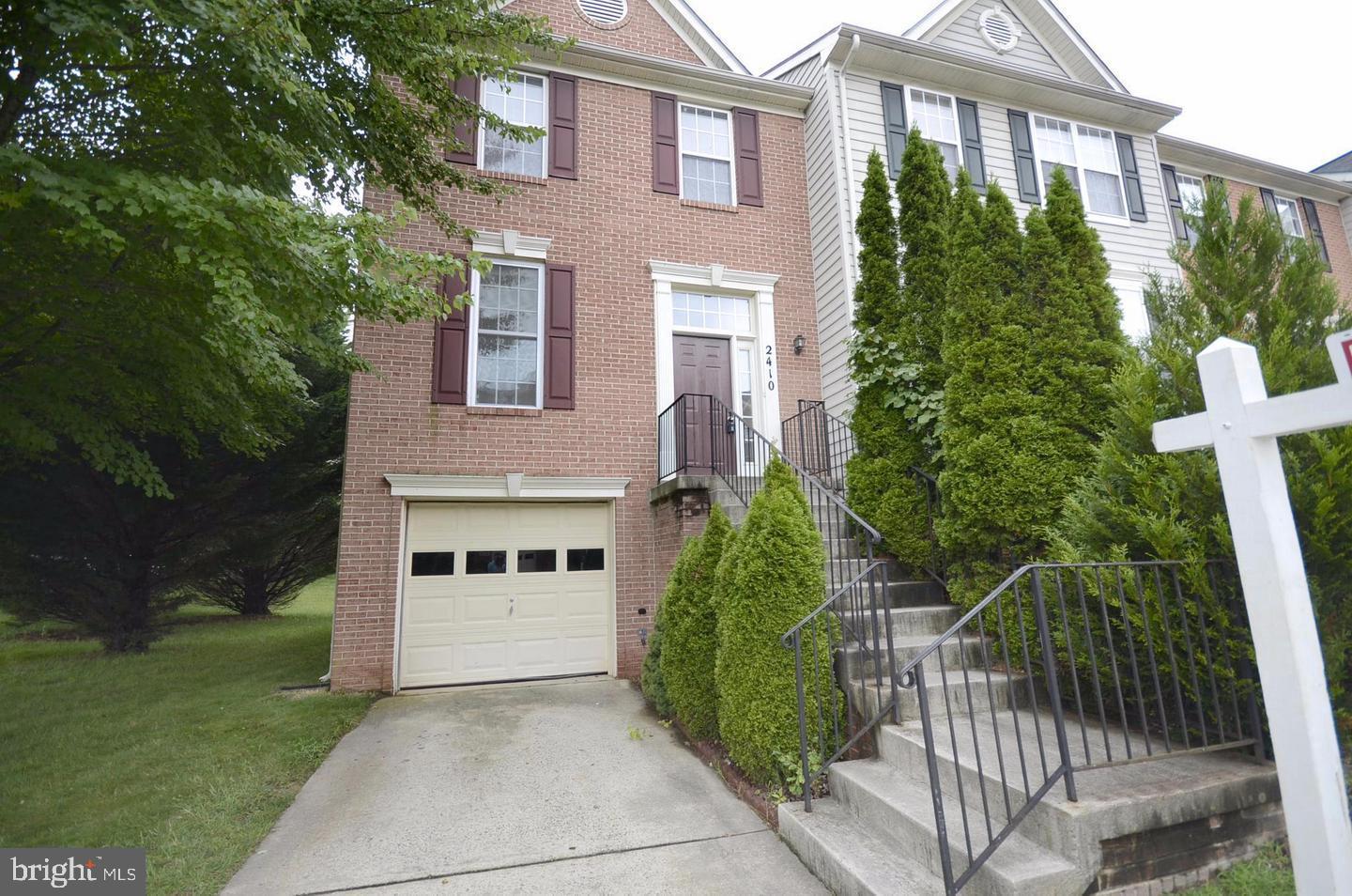 MANOR OAKS - Residential Lease