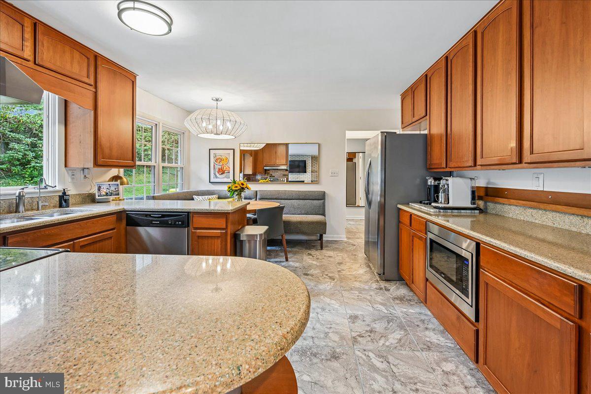 754 CARLISLE DRIVE