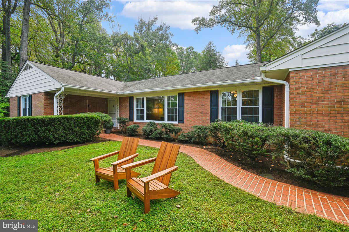 754 CARLISLE DRIVE
