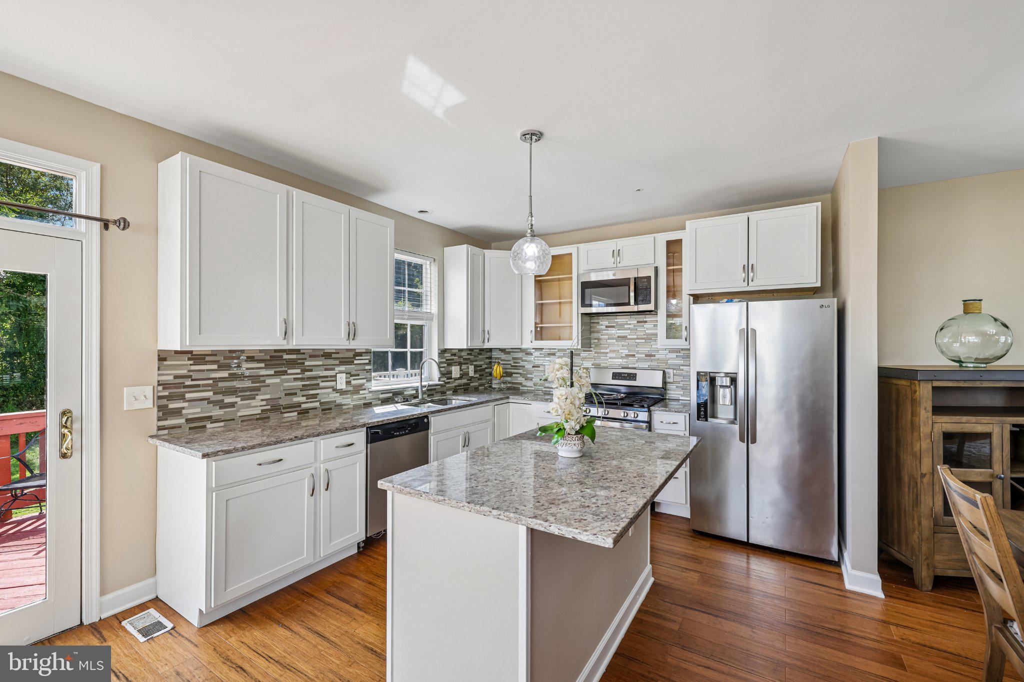 437 AMELANCHIER COURT