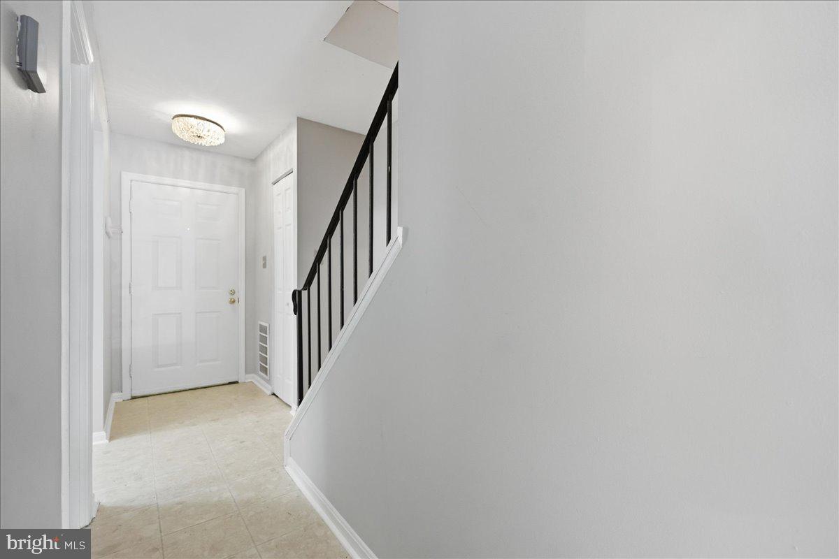 KEENE MILL WOODS - Residential