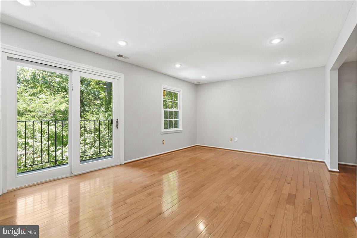 KEENE MILL WOODS - Residential