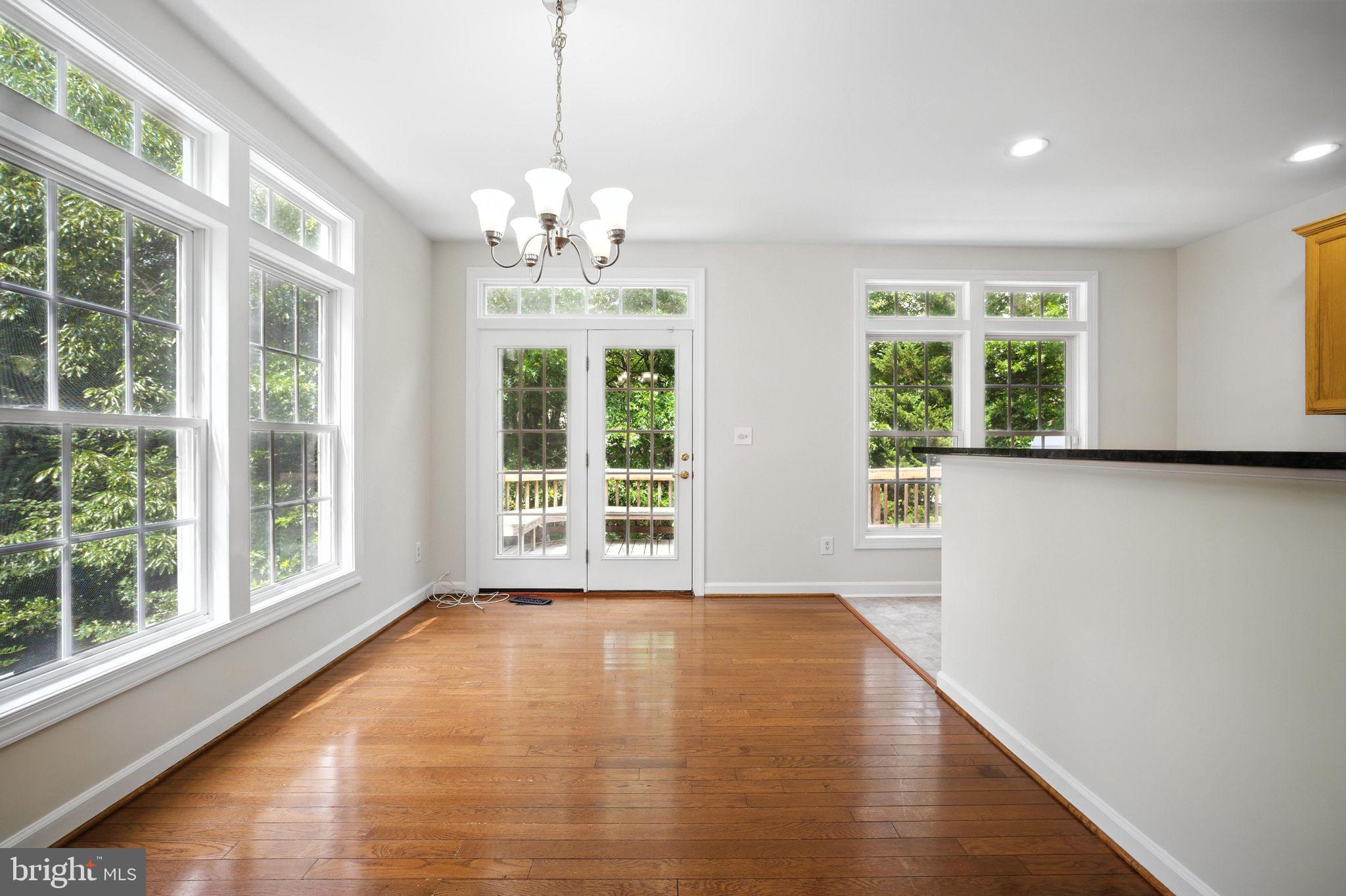 JAPONICA - Residential