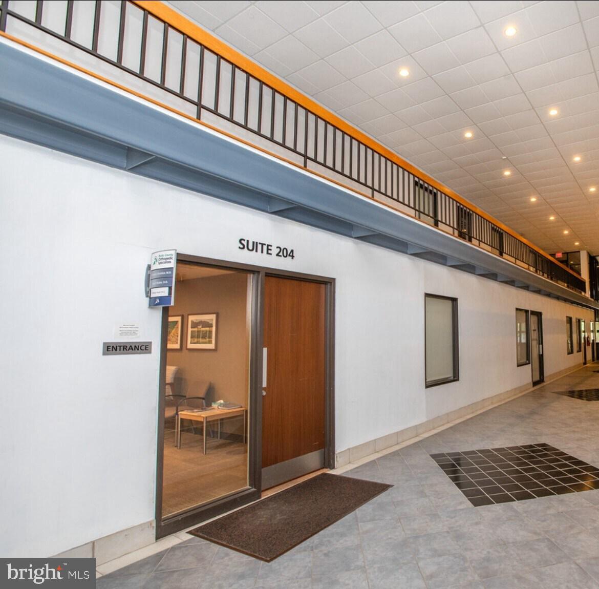 800 W STATE STREET STE 204