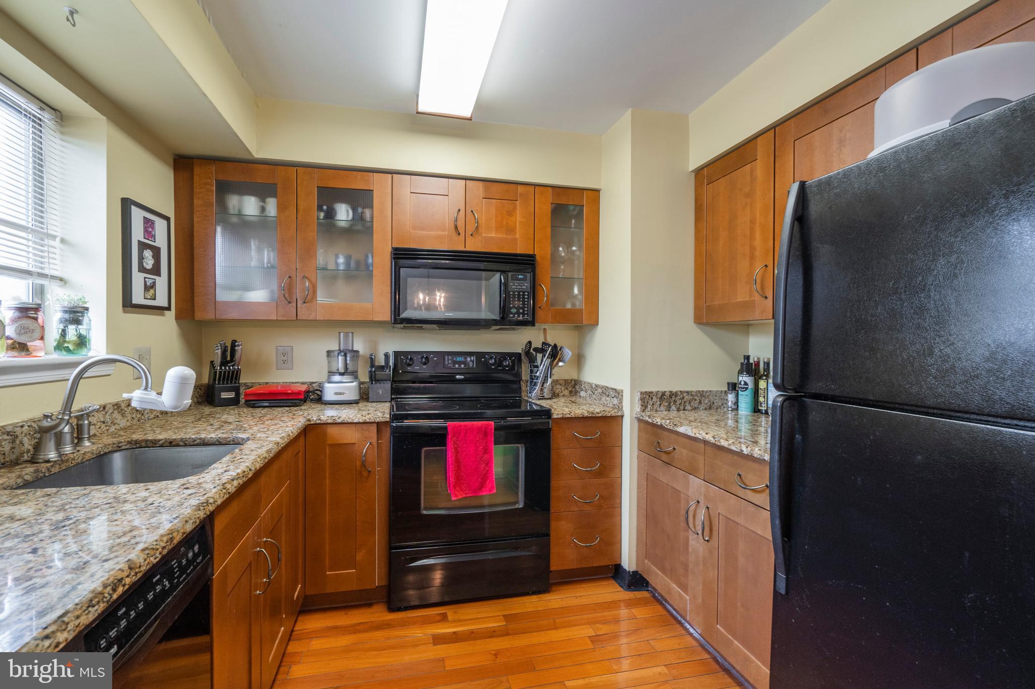 ART MUSEUM AREA - Residential Lease