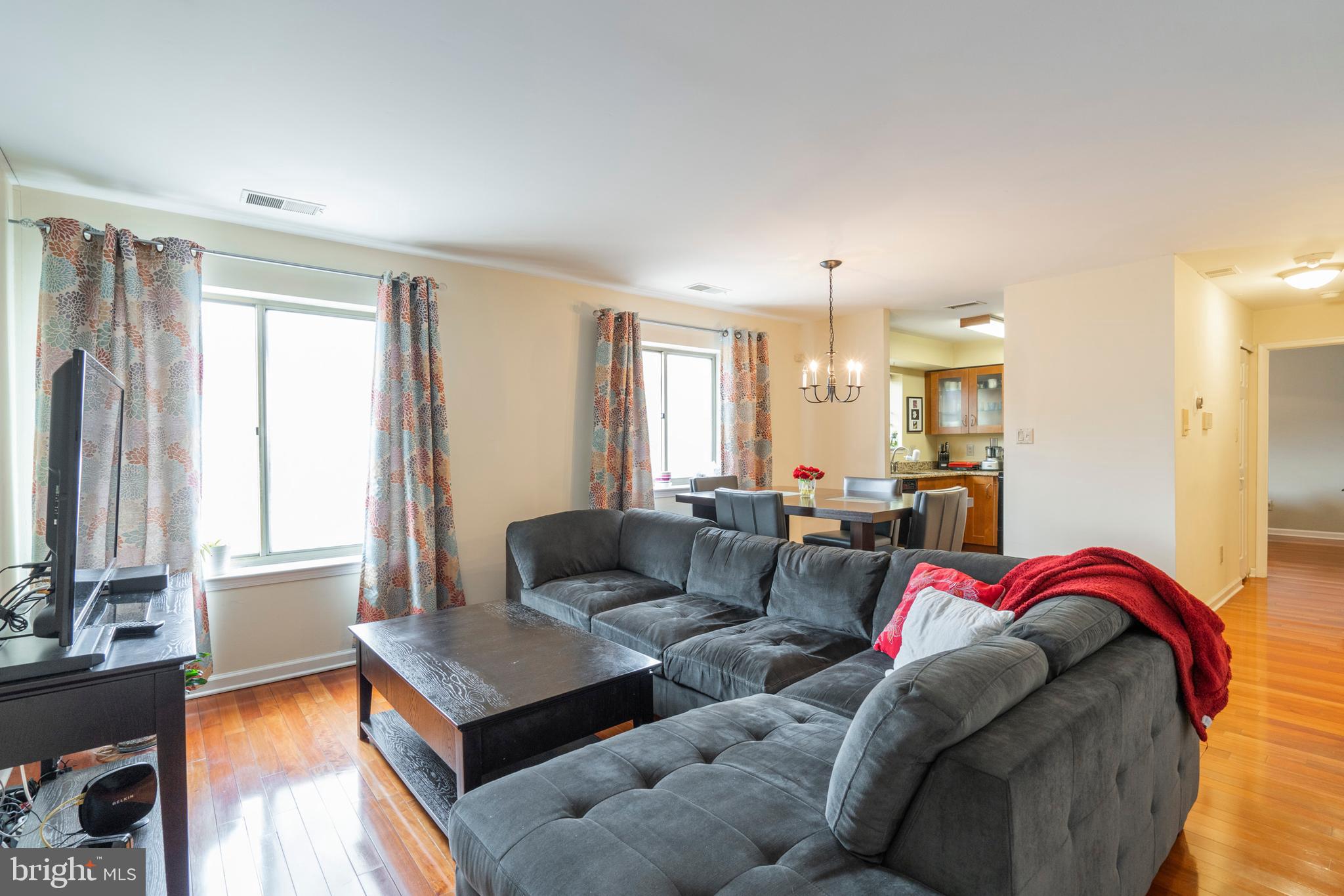 ART MUSEUM AREA - Residential Lease