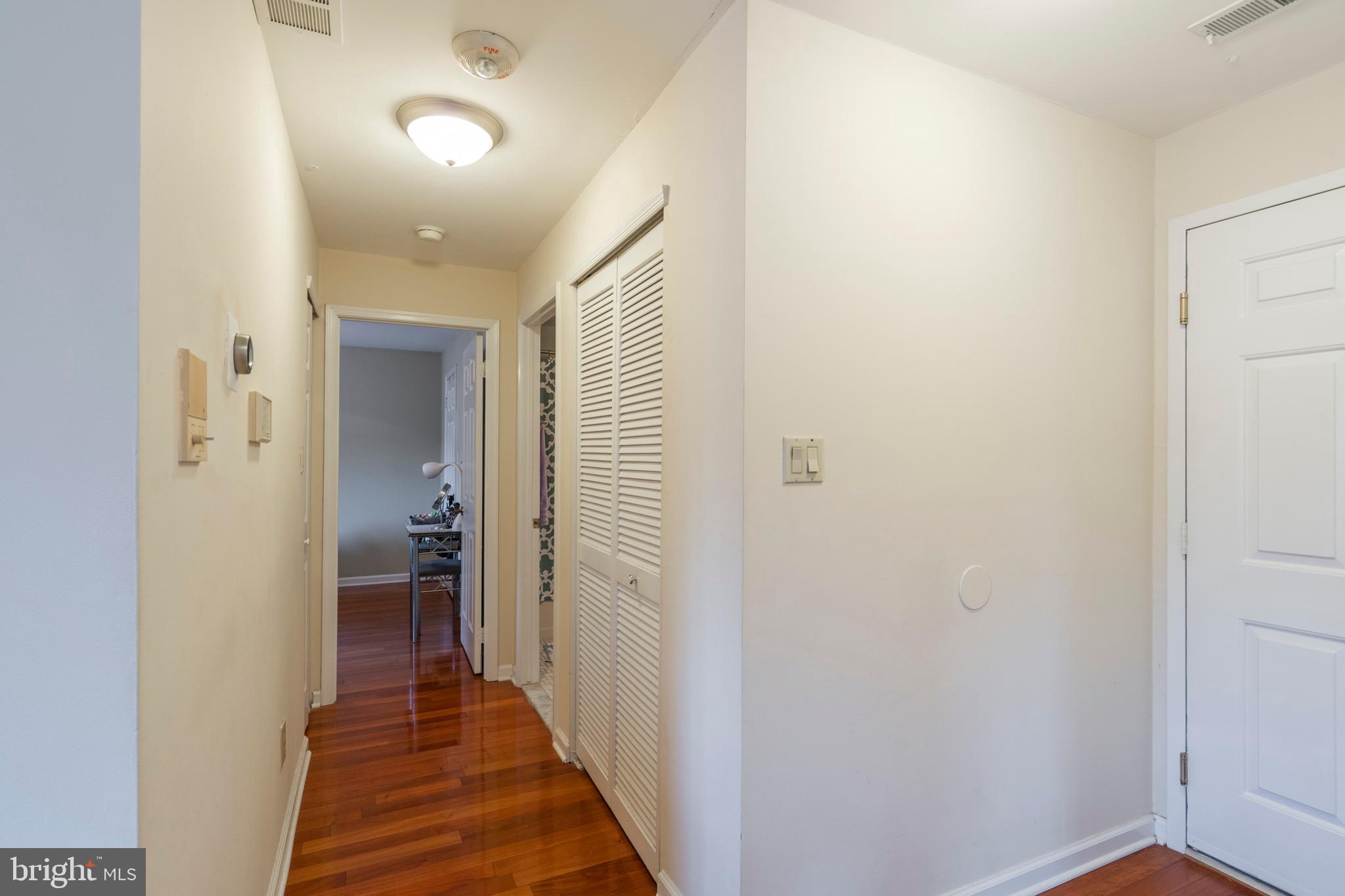 ART MUSEUM AREA - Residential Lease