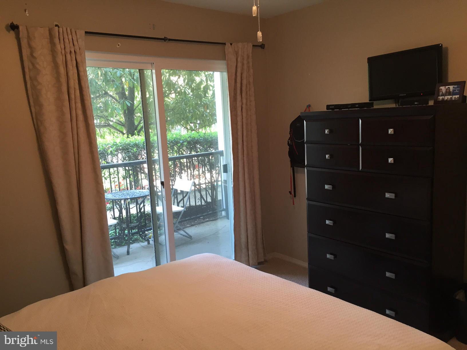 POINTE AT PARK CENTER - Residential Lease