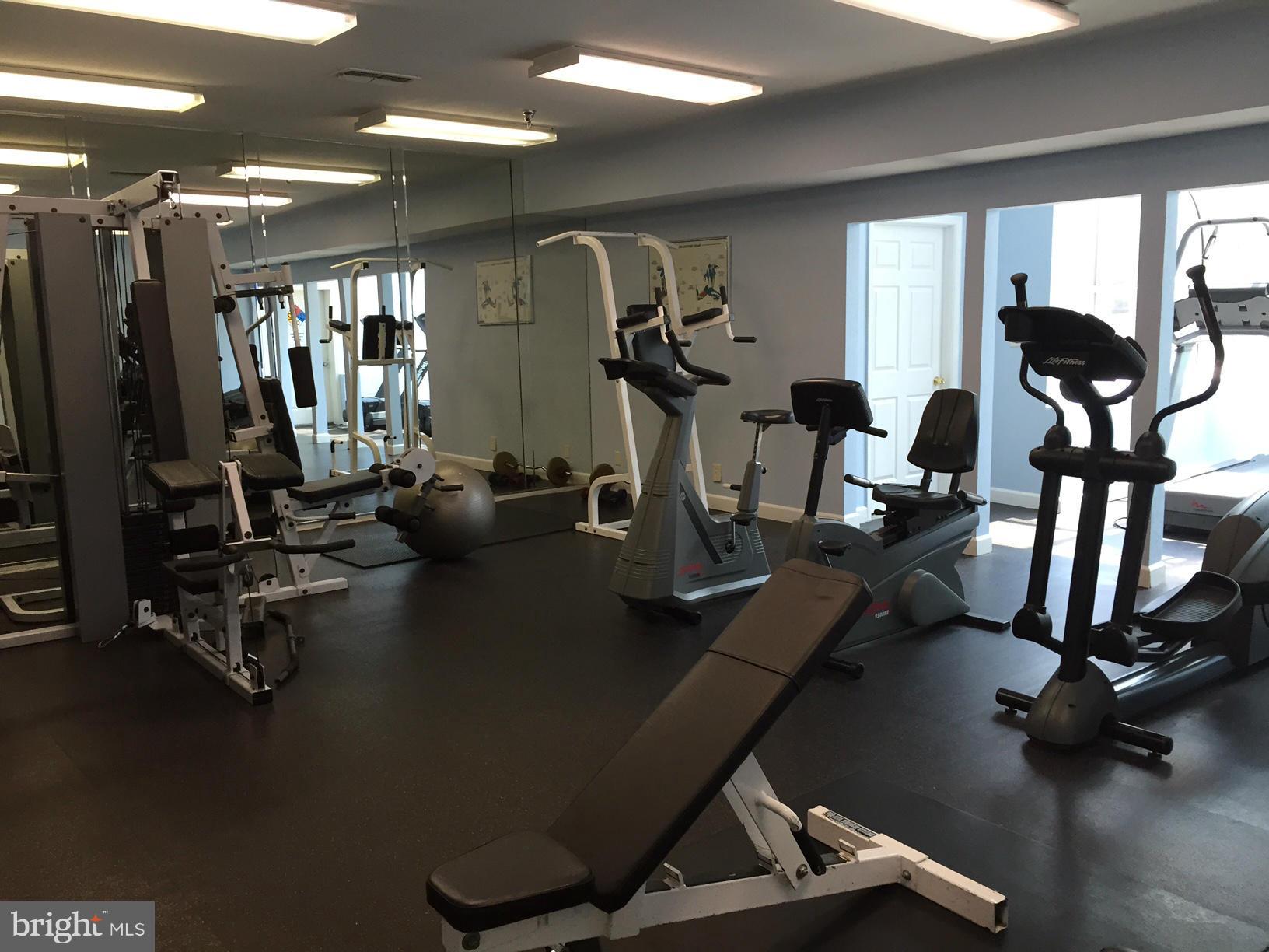 POINTE AT PARK CENTER - Residential Lease