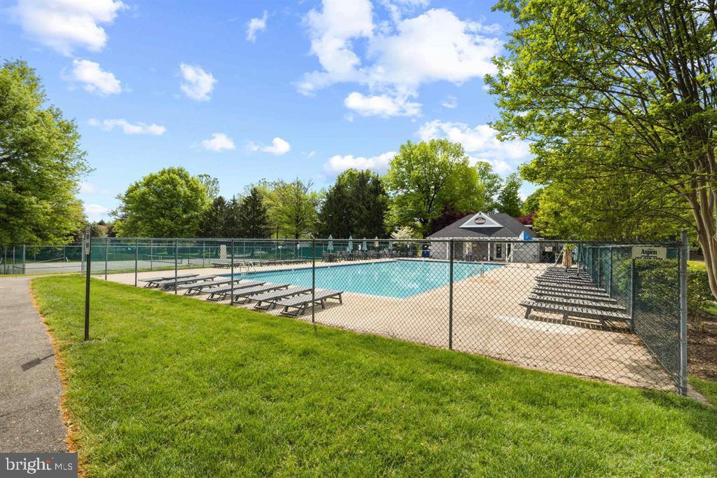 FOXRIDGE - Residential