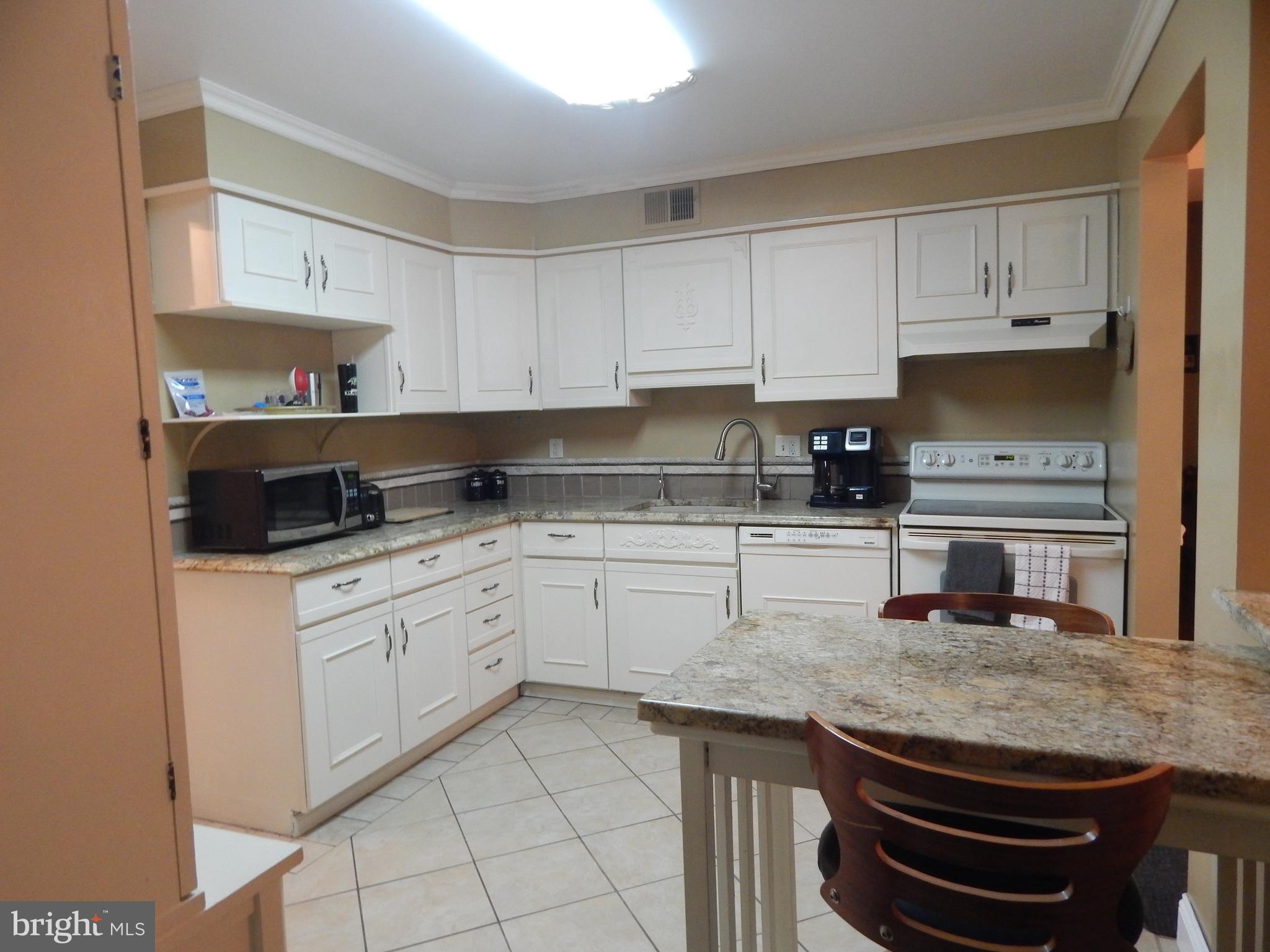 STAPLETON COURT GARDEN - Residential Lease