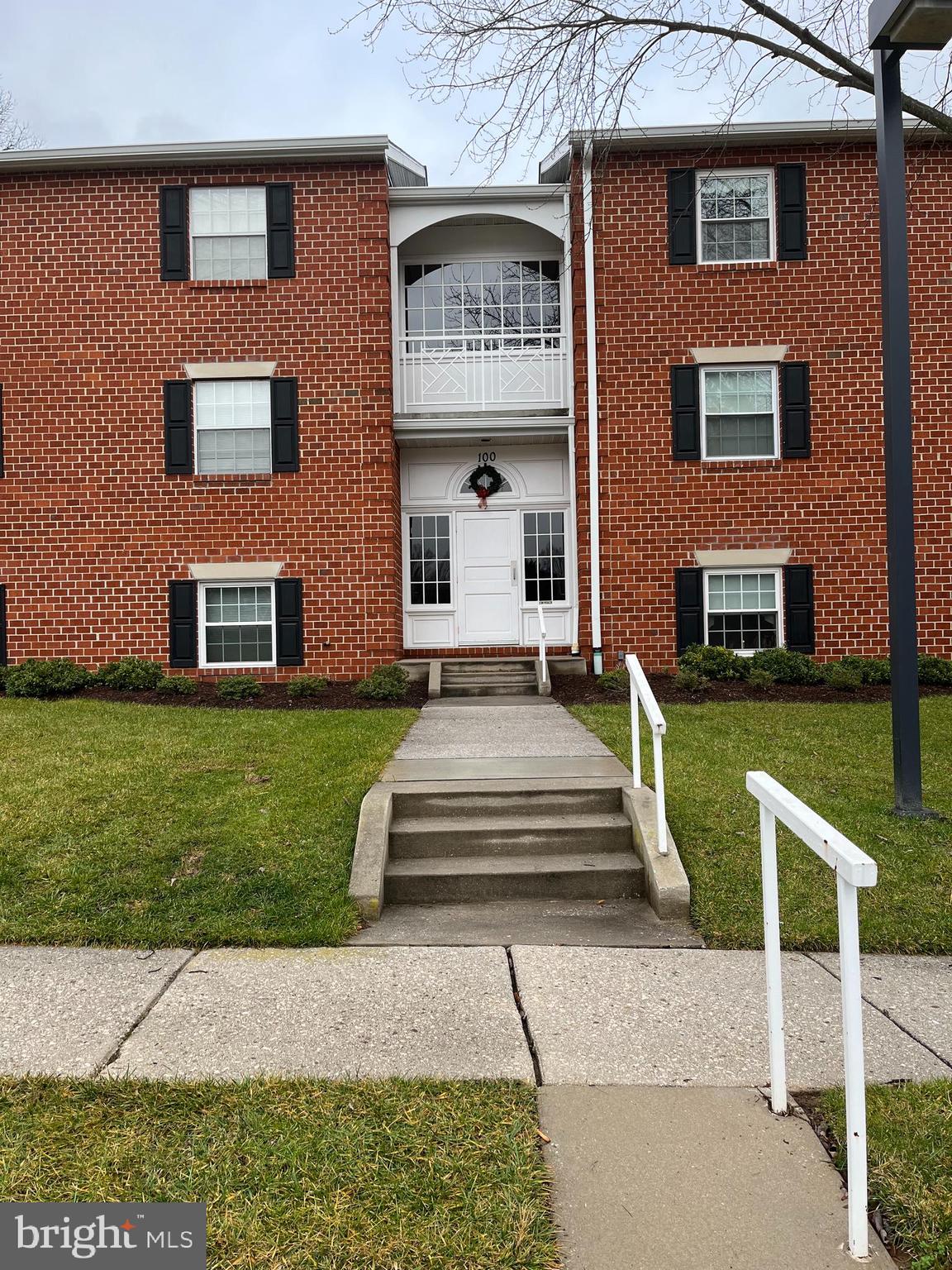 1st floor 2 bedroom, 2 bath updated condo in Mays Chapel. Patio backs to woods. Very private. Washer/Dryer inside unit. Hardwood floors, granite counters, ceramic baths. NO SMOKERS. NO PETS. Renter's insurance required. $50 fee for each adult for credit check. TENANT MUST FOLLOW CONDO RULES AND REGULATIONS. Available 7/1/25.