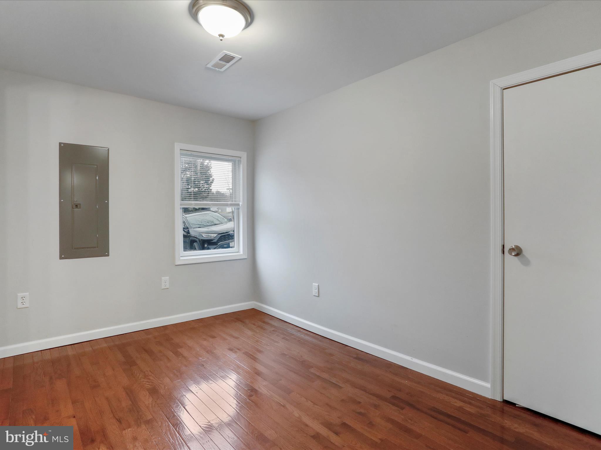 NONE UNRESTRICTED - Residential