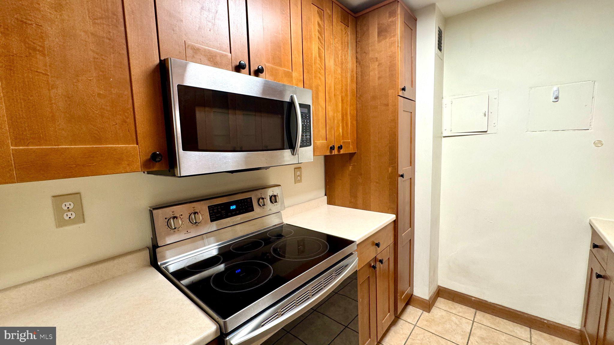 1425 4TH STREET SW A103
