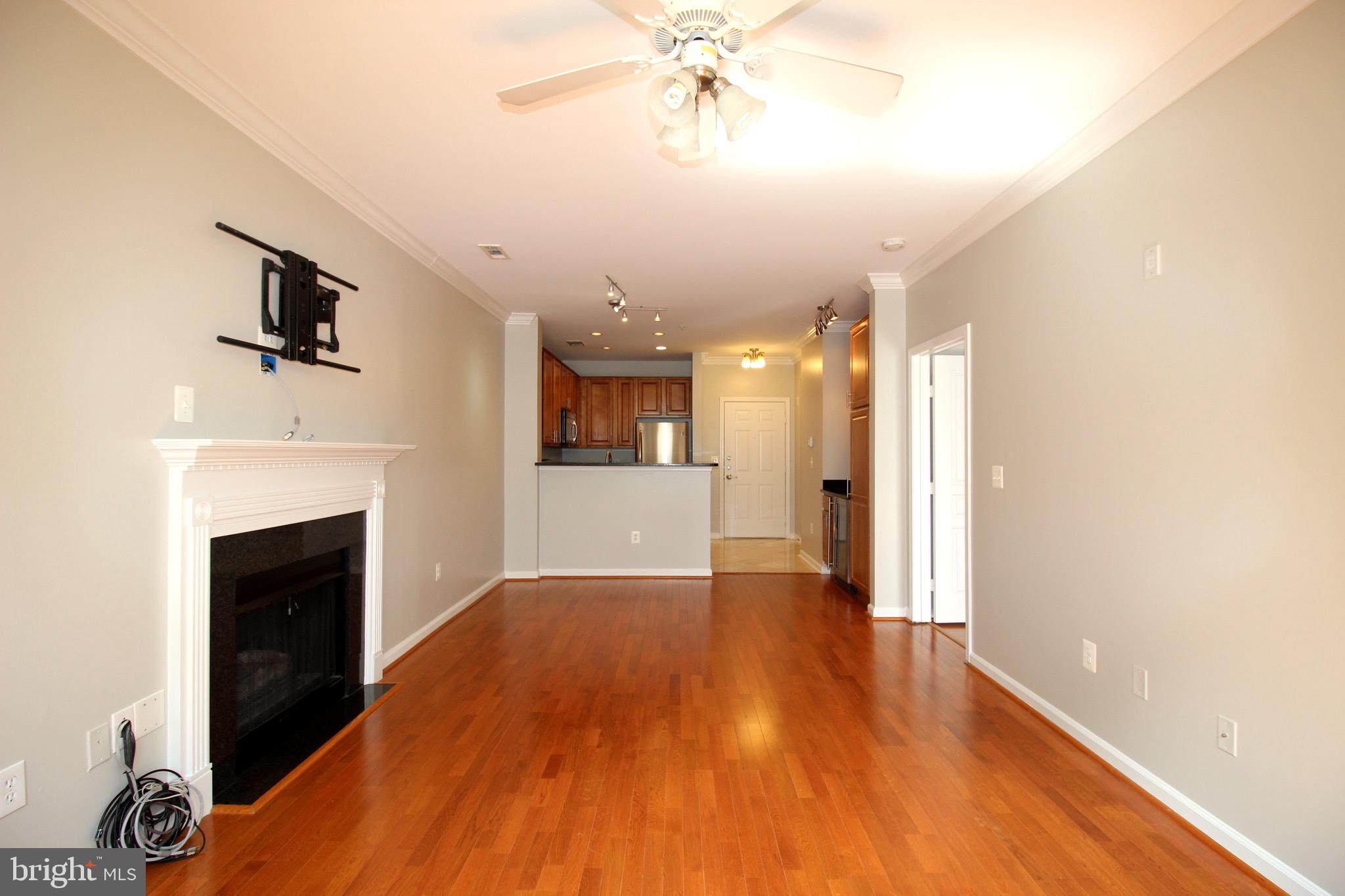 SAVOY AT RESTON TOWN CENTER - Residential Lease