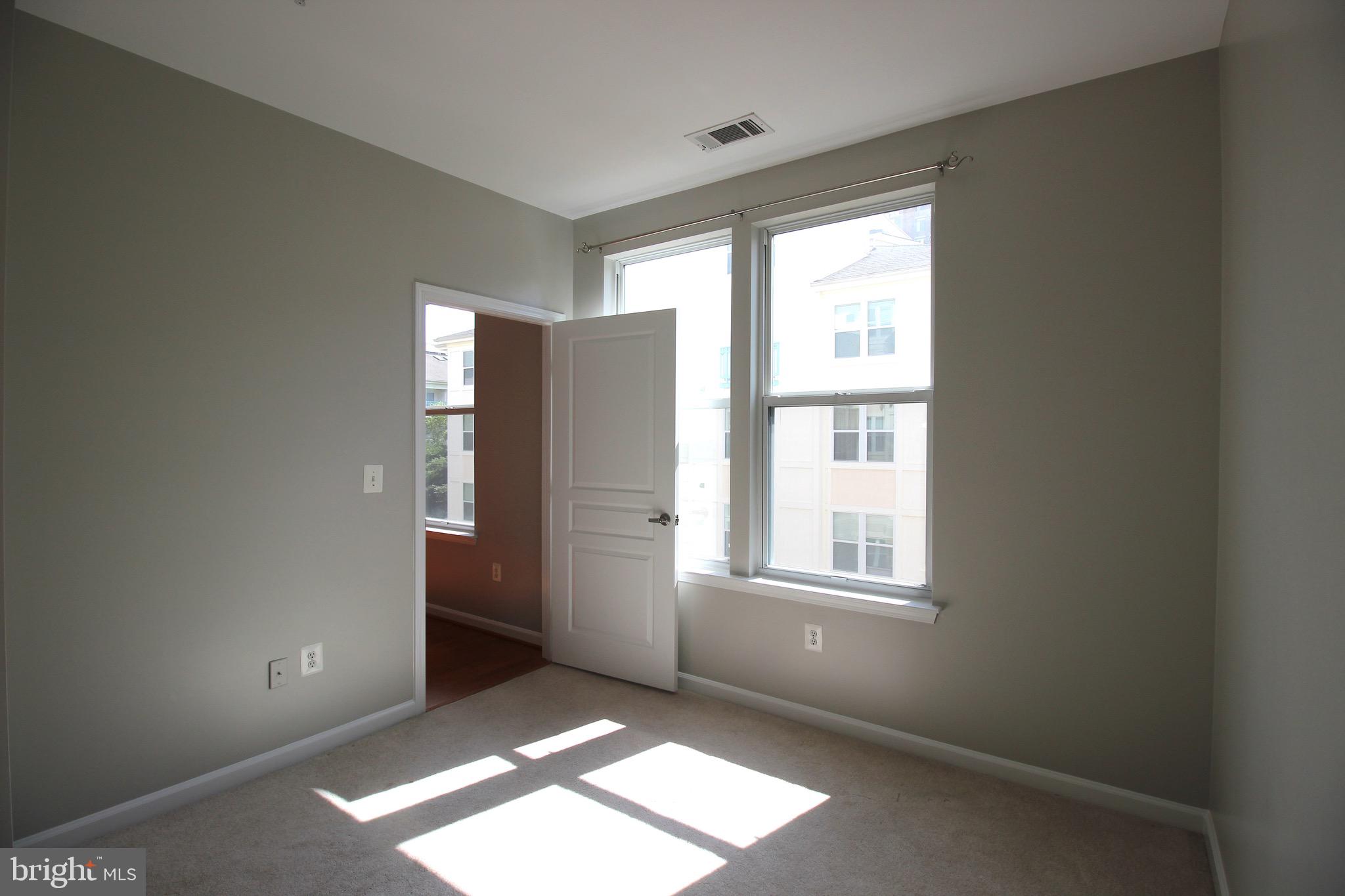 SAVOY AT RESTON TOWN CENTER - Residential Lease