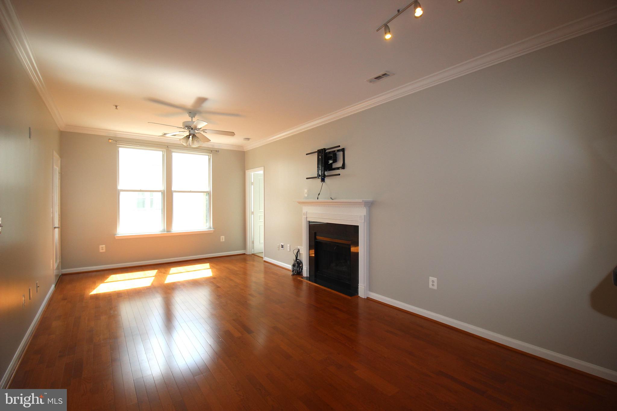 SAVOY AT RESTON TOWN CENTER - Residential Lease