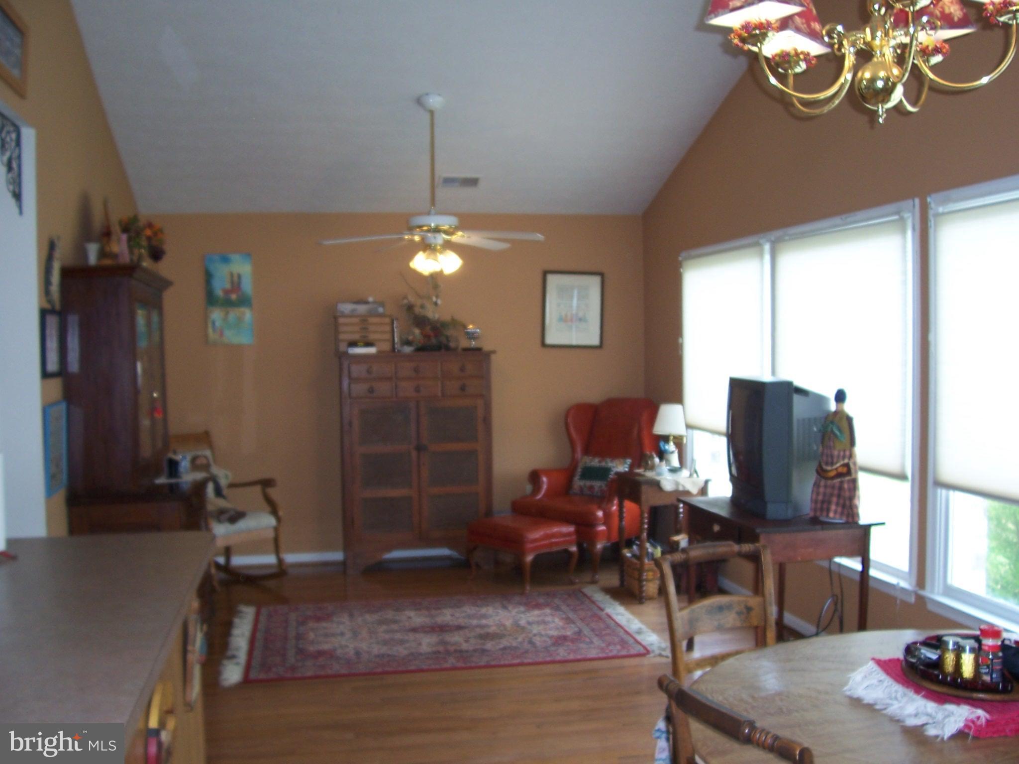 SIGNAL KNOLLS - Residential